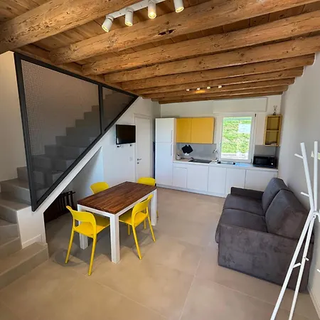 Sunset Apartment *